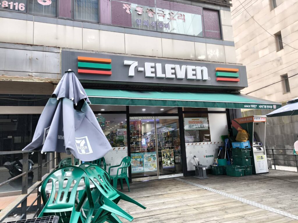 韓国のセブンイレブンの店舗外観